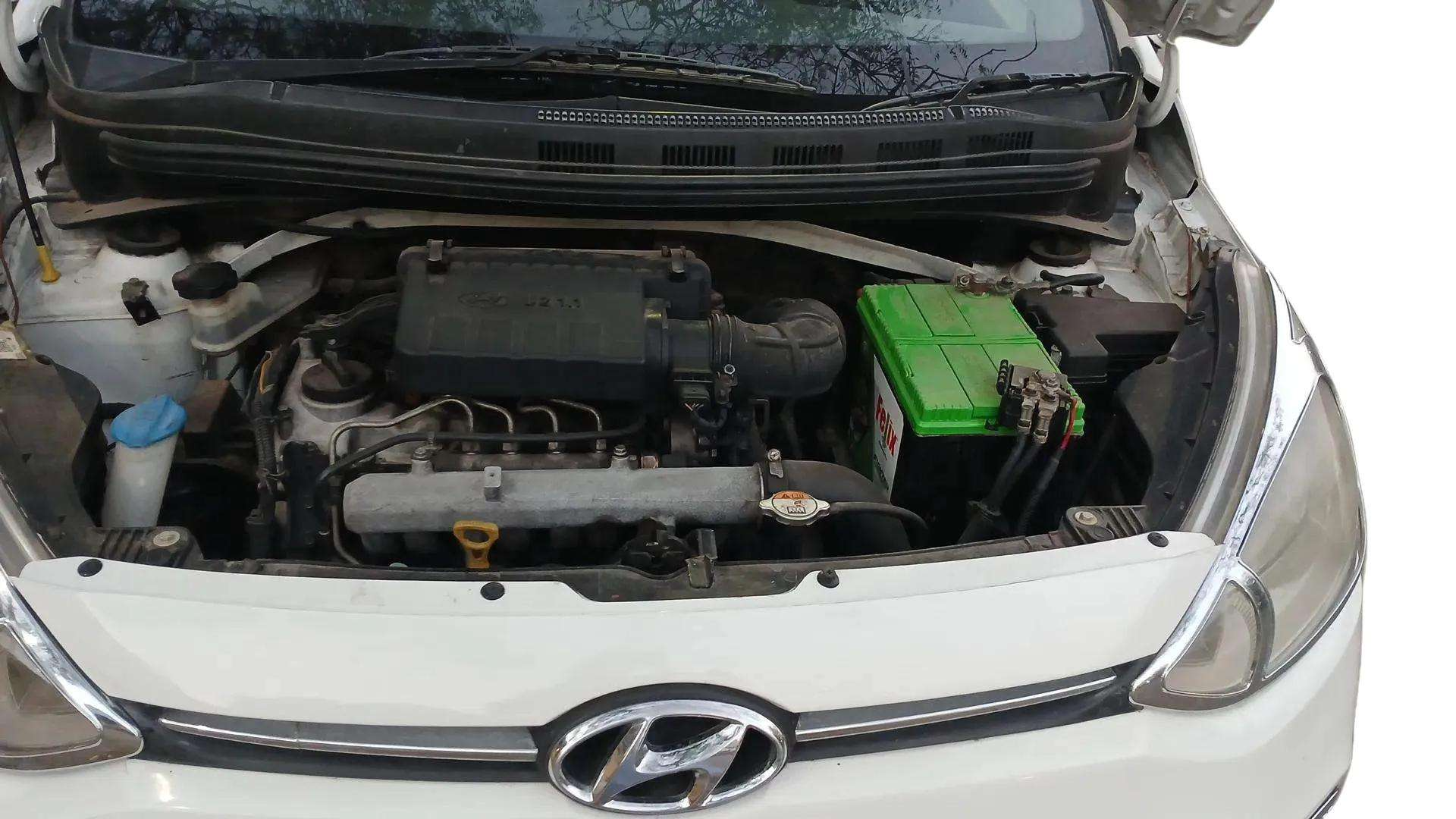 2013 Hyundai Grand i10 MAGNA 1.1 CRDI, Diesel, Manual, 91,996 km, Open Bonnet
