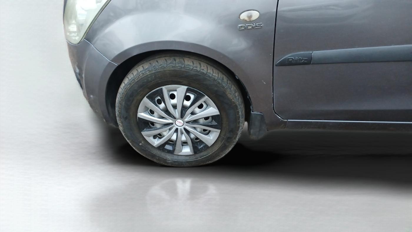 2011 Maruti Ritz LDI, Diesel, Manual, 85,397 km, Left Front Wheel