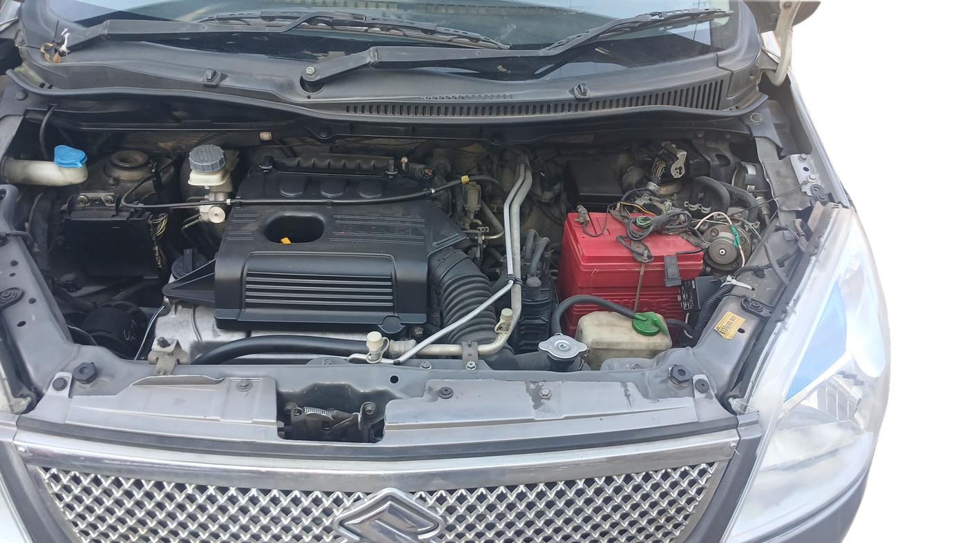 2015 Maruti Wagon R 1.0 LXI CNG, CNG, Manual, 87,000 km, Open Bonnet