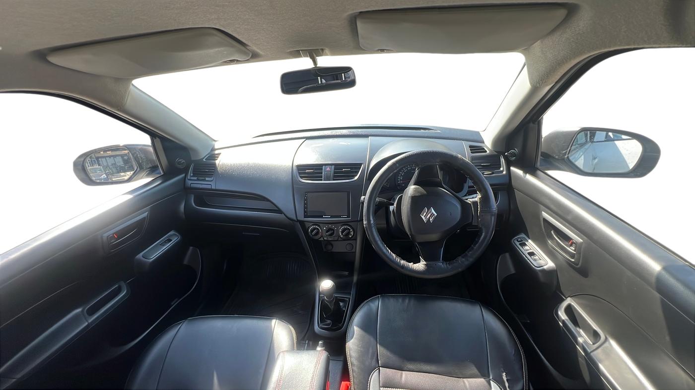 2014 Maruti Swift LXI, Petrol, Manual, 80,839 km, Dashboard