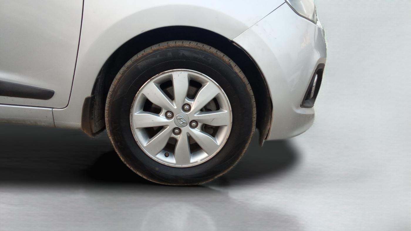 2014 Hyundai Xcent SX 1.2, Petrol, Manual, 77,005 km, Right Front Wheel