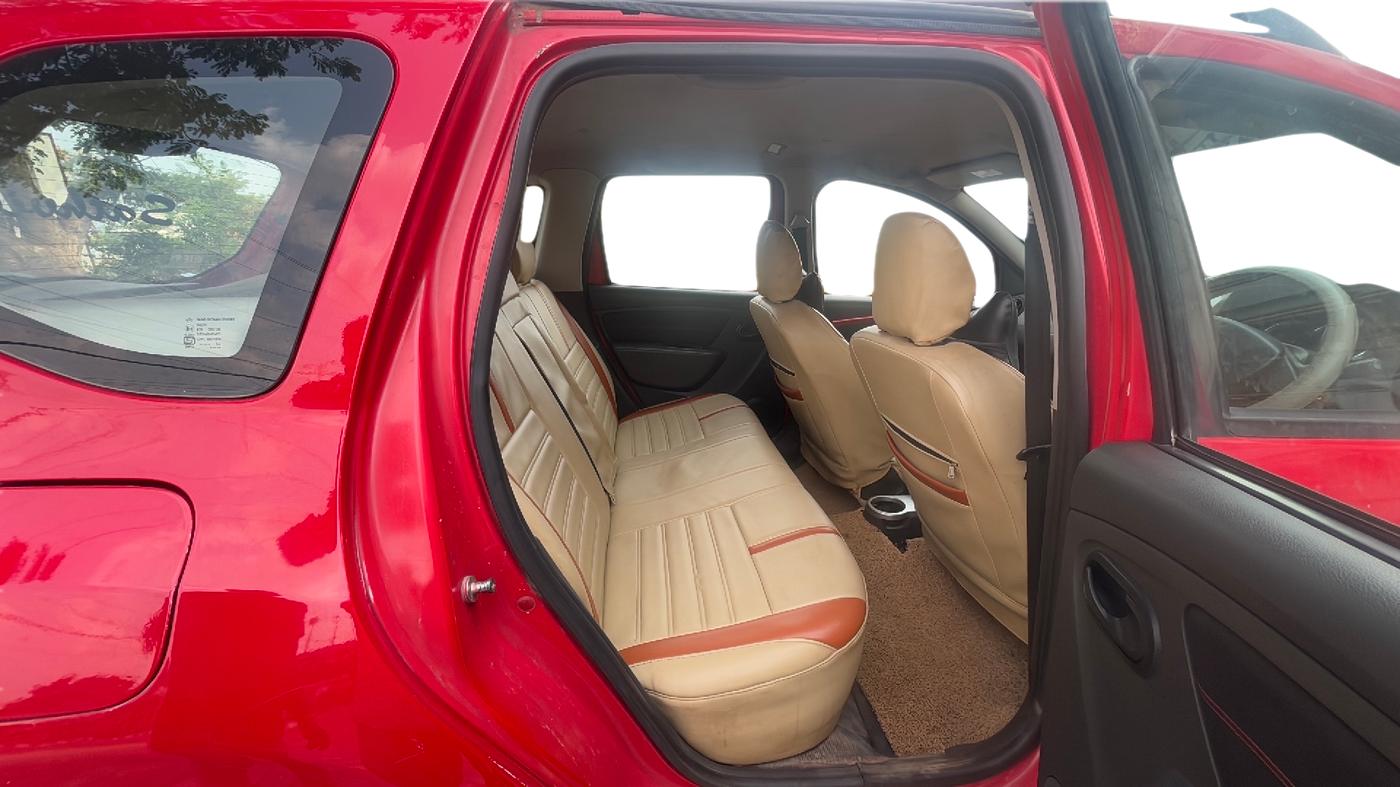 2016 Renault Duster 85 PS RXL DIESEL, Diesel, Manual, 72,620 km, Right Side Rear Door Cabin