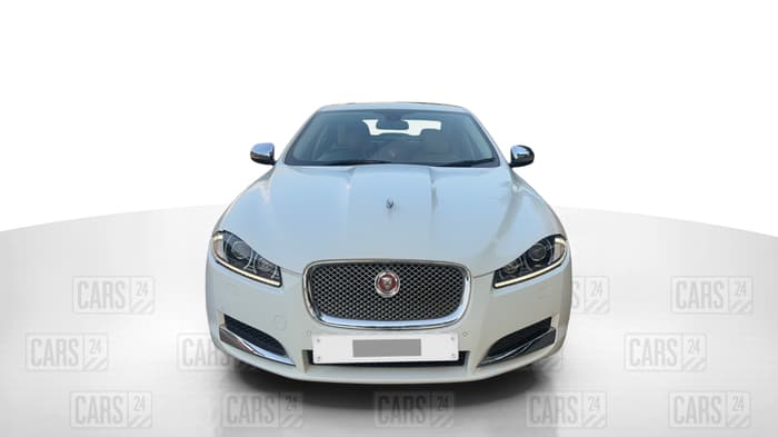 2014 Jaguar XF 2.2 DIESEL LUXURY, Diesel, Automatic, 70,000 km, Front