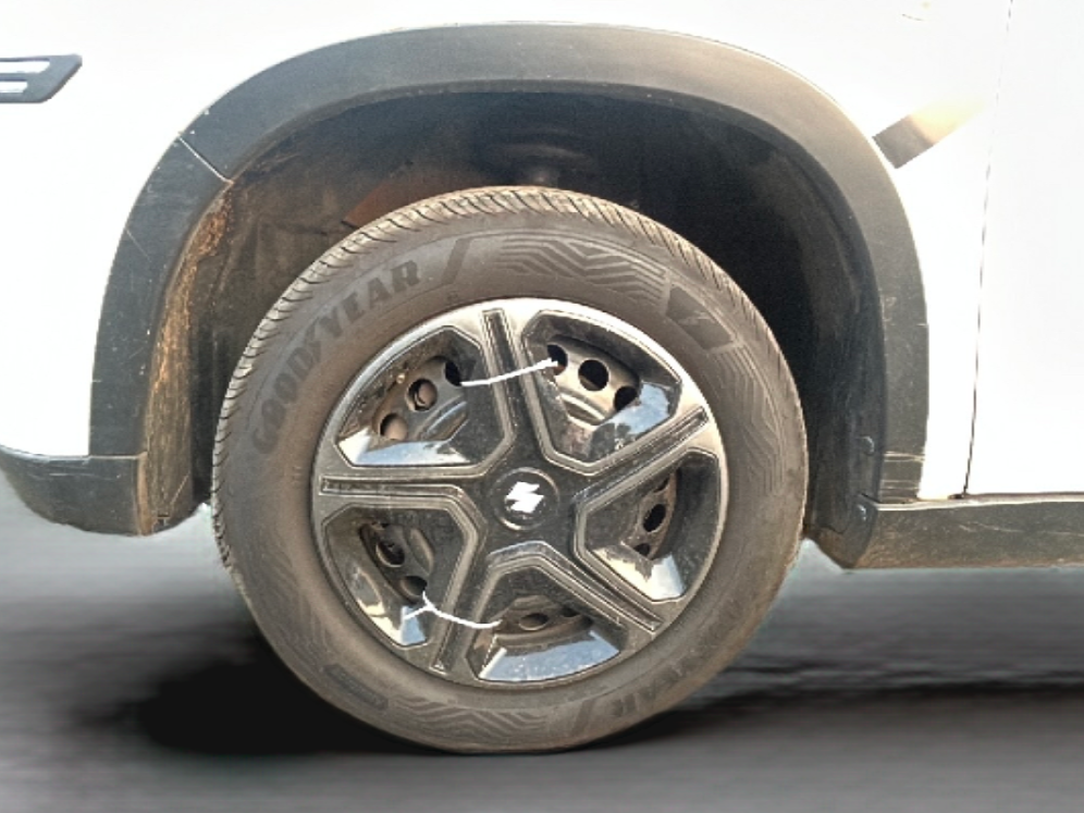 2019 Maruti Vitara Brezza VDI, Diesel, Manual, 89,000 km, Left Front Wheel