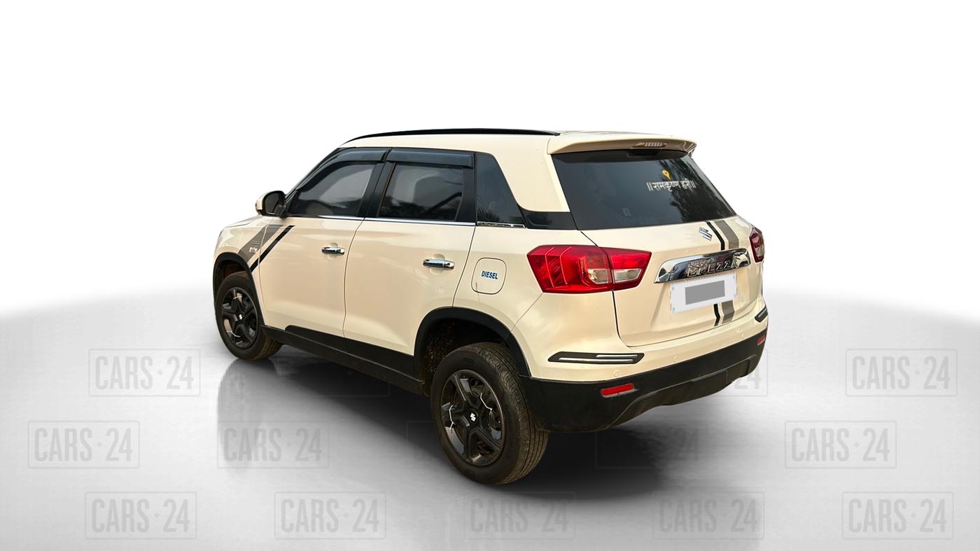 2019 Maruti Vitara Brezza VDI, Diesel, Manual, 89,000 km, Left Back Diagonal