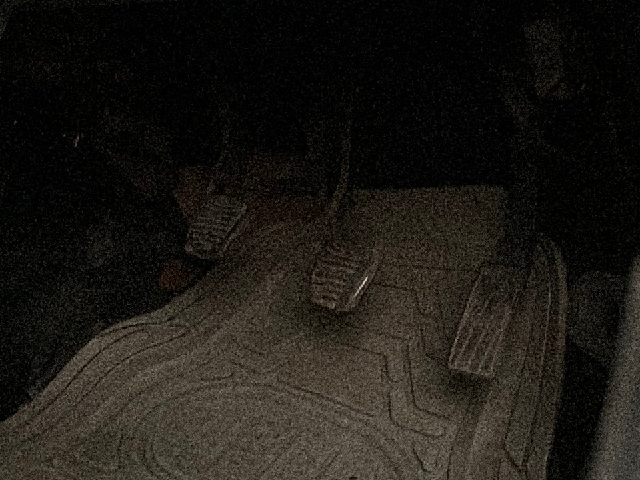2016 Mahindra Kuv100 K8 D 6 STR, Diesel, Manual, 84,370 km, Pedals