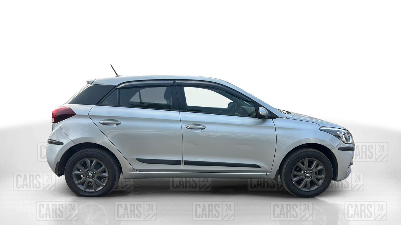 2019 Hyundai Elite i20 SPORTZ PLUS 1.4 CRDI, Diesel, Manual, 53,000 km, Right Side View