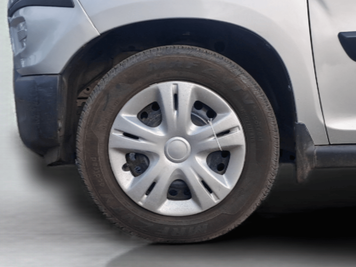 2021 Maruti S PRESSO LXI (O) CNG, CNG, Manual, 26,018 km, Left Front Wheel