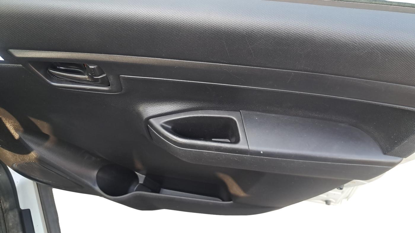 2021 Maruti S PRESSO LXI (O) CNG, CNG, Manual, 26,018 km, Driver Side Door Panel Controls