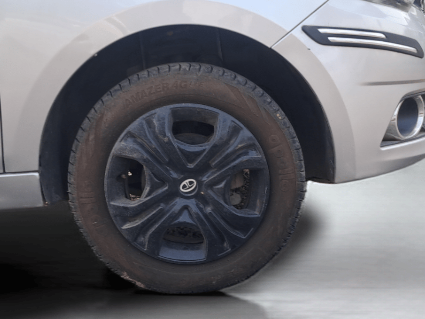 2019 Tata Tiago XZ DIESEL, Diesel, Manual, 90,000 km, Right Front Wheel